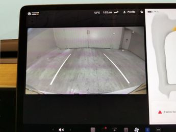 Tesla Model Y SUV RWD (346 ps) - REVERSE CAM - NAV - LEATHER