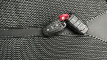 Peugeot 3008 1.6 13.2kWh GT Plug-in e-EAT (225 ps) - BLUETOOTH - SPEED LIMIT 