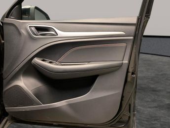 MG MG ZS 72.6kWh Trophy Long Range (156 ps) - HEATED SEATS - BLIND SPOT A