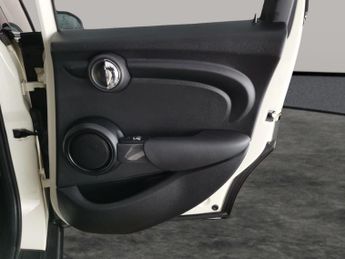 Mini Hatch 1.5 Cooper Classic Steptronic (136 ps) - LED - BLUETOOTH - AIR C