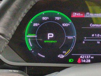 Audi e-tron 50 Technik quattro 71.2kWh (313 ps) - ADJUSTABLE SUSPENSION