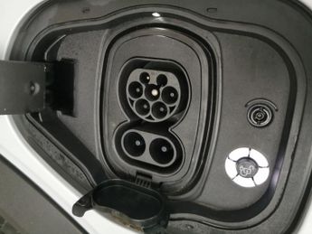 Ford Mustang Mach-e Extended Range 91kWh Automatic (294 ps) - KEYLESS ENTRY - LED - 