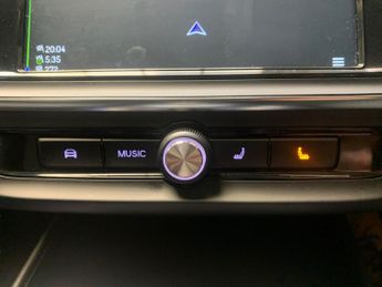 MG Mg5 61.1kWh Exclusive Long Range (156 ps) - NAV - LANE DEPARTURE  - 