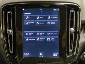 Volvo XC40 1.5h T4 Recharge 10.7kWh Plus Plug-in (211 ps) - LED - ALCANTARA