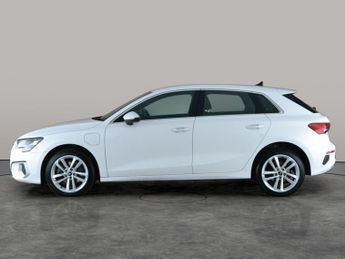 Audi A3 1.4 TFSIe 40 Sport Sportback Plug-in S Tronic 13kWh (204 ps) - L