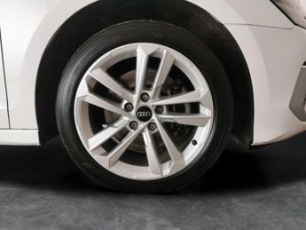 Audi A3 1.4 TFSIe 40 Sport Sportback Plug-in S Tronic 13kWh (204 ps) - L