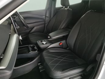 Ford Mustang Mach-e Extended Range 91kWh Automatic (294 ps) - KEYLESS ENTRY - LED - 