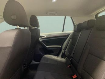 Volkswagen E-golf 35.8kWh e-Golf (136 ps) - CLIMATE CONTROL - DAB - USB AUDIO