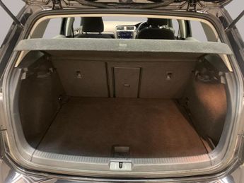 Volkswagen E-golf 35.8kWh e-Golf (136 ps) - CLIMATE CONTROL - DAB - USB AUDIO