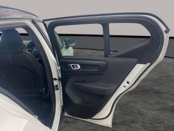 Volvo XC40 Recharge Twin 78kWh Ultimate AWD (408 ps) - SURROUND VIEW - KEYL