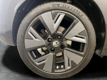 Vauxhall Corsa Electric 50kWh SRi Premium (136 ps) - CRUISE - CLIMATE CONTROL - KEYLESS 