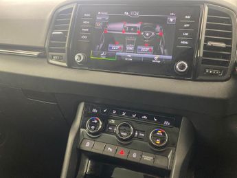 Skoda Karoq 1.5 TSI ACT SportLine DSG (150 ps) - SMARTLINK - REVERSE CAM - N