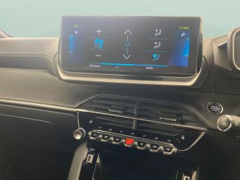 Peugeot E-2008 50kWh GT (7kW Charger) (136 ps) - LED - REVERSE CAM - NAV