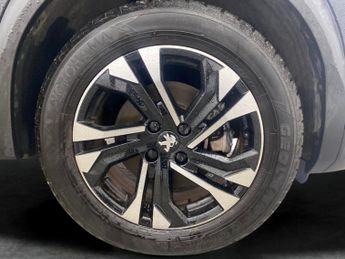 Peugeot E-2008 50kWh GT (7kW Charger) (136 ps) - LED - REVERSE CAM - NAV