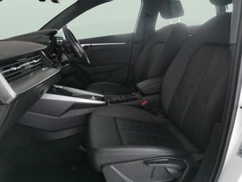 Audi A3 1.4 TFSIe 40 Sport Sportback Plug-in S Tronic 13kWh (204 ps) - L