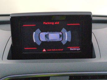 Audi Q3 2.0 TDI Black Edition S Tronic quattro (150 ps) - DAB - BLUETOOT