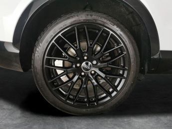 Audi Q3 2.0 TDI Black Edition S Tronic quattro (150 ps) - DAB - BLUETOOT