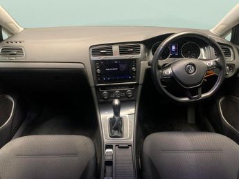 Volkswagen E-golf 35.8kWh e-Golf (136 ps) - CLIMATE CONTROL - DAB - USB AUDIO