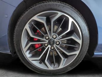 Ford Focus 1.0T EcoBoost MHEV ST-Line X DCT (155 ps) - HEATED LEATHER