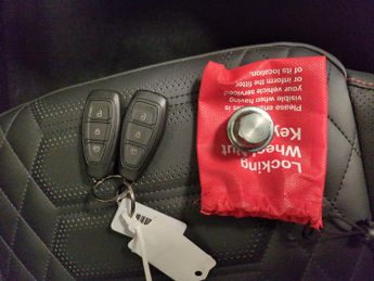 Ford Focus 1.0T EcoBoost MHEV ST-Line X DCT (125 ps) - BLUETOOTH - WIRELESS