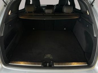 Mercedes-Benz GLC 2.0 GLC220d AMG Line (Premium) G-Tronic+ 4MATIC (194 ps) - HEATE