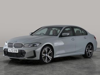 BMW 330 2.0 330e 12kWh M Sport Plug-in (292 ps) - HEATED STEERING
