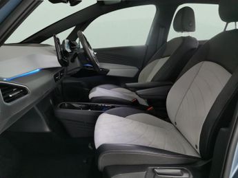 Volkswagen ID.3 Pro 58kWh Family (145 ps) - REVERSE CAM - NAV - HEATED SEATS