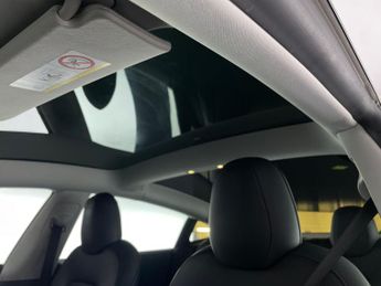 Tesla Model 3 Standard Range Plus RWD (241 bhp) - PARK ASSIST - REVERSE CAM - 