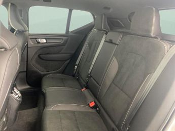 Volvo XC40 Recharge Twin 78kWh Ultimate AWD (408 ps) - SURROUND VIEW - KEYL