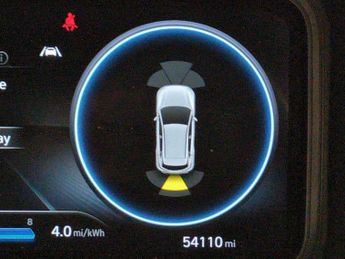 Hyundai Kona 64kWh Premium (10.5kW Charger) (204 ps) - HEATED SEATS - HEATED 