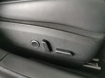 Tesla Model 3 Saloon RWD (241 bhp) - PARK ASSIST - LED - REVERSE CAM