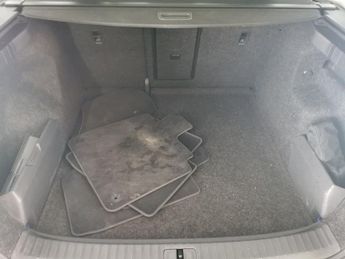 Skoda Enyaq 62kWh 60 (179 ps) - LED - SMARTLINK - NAV