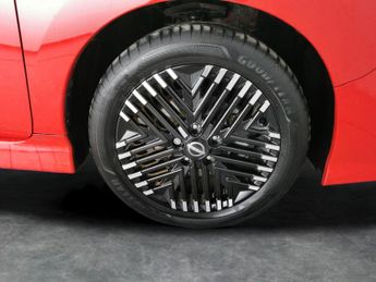 Nissan Leaf 39kWh Tekna (150 ps) - REVERSE CAM - NAV - HEATED SEATS