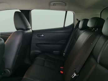 Nissan Leaf 39kWh Tekna (150 ps) - REVERSE CAM - NAV - HEATED SEATS