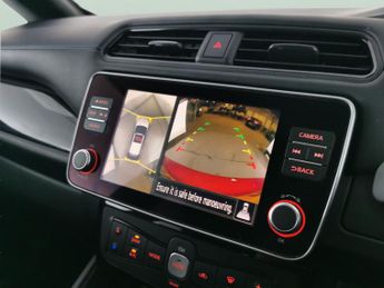Nissan Leaf 39kWh Tekna (150 ps) - REVERSE CAM - NAV - HEATED SEATS