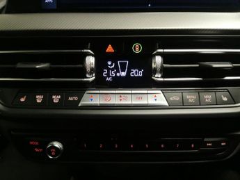 BMW 1 Series 1.5 118i M Sport (LCP) DCT (136 ps) - BMW LIVE COCKPIT PROFESSIO