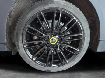 Mini Electric Hatch Cooper SE 32.6kWh Level 2 (184 ps) - LED - REVERSE CAM - HEATED 