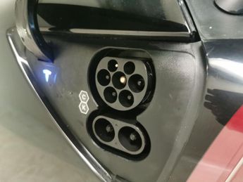 Tesla Model Y (Dual Motor) Long Range 4WDE (384 bhp) - LED - REVERSE CAM - NAV