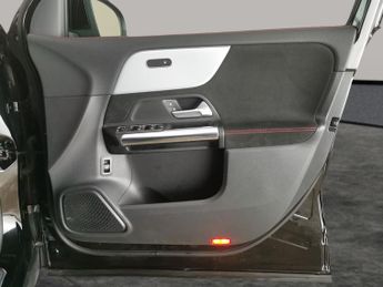 Mercedes-Benz EQA EQA 350 66.5kWh AMG Line 4MATIC (292 ps) - HEATED SEATS - NAV - 