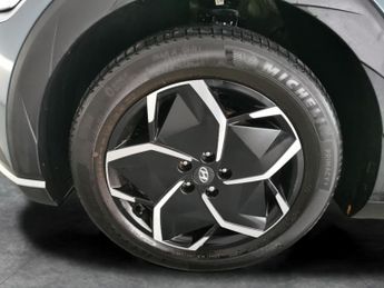 Hyundai Ioniq 5 58kWh SE Connect (170 ps) - LANE DEPARTURE  - BLUETOOTH - CRUISE