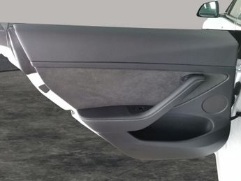 Tesla Model 3 Saloon RWD (241 bhp) - PARK ASSIST - LED - REVERSE CAM