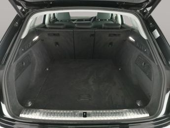 Audi e-tron 55 Technik quattro 95kWh (11kW Charger) (408 ps) - CARPLAY