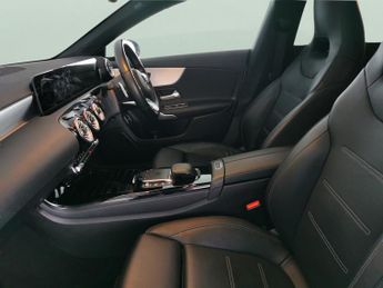 Mercedes-Benz CLA 1.3 CLA250e 15.6kWh AMG Line (Premium Plus) Shooting Brake Plug-