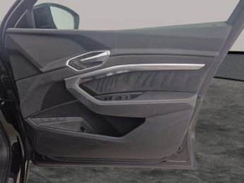 Audi e-tron 55 S line Sportback quattro 95kWh (11kW Charger) (408 ps) - ADJU