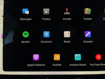 Tesla Model 3 Standard Range Plus RWD (241 bhp) - PARK ASSIST - REVERSE CAM - 