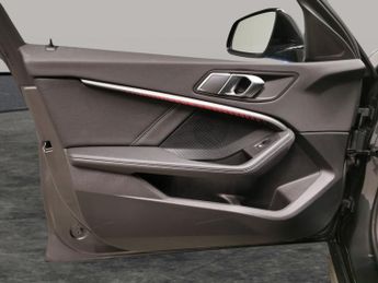 BMW 1 Series 1.5 118i M Sport (LCP) DCT (136 ps) - BMW LIVE COCKPIT PROFESSIO