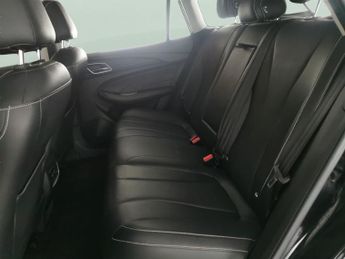 MG Mg5 61.1kWh Exclusive Long Range (156 ps) - LED - REVERSE CAM - NAV