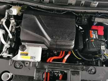 Nissan Leaf 39kWh Tekna (150 ps) - 360 CAM - REVERSE CAM - NAV