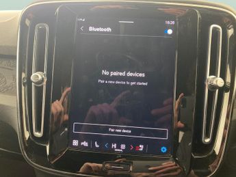 Volvo XC40 Recharge 69kWh Core (231 ps) - PARK ASSIST - LED - NAV