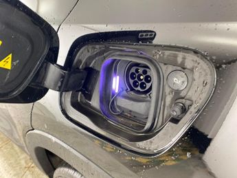 Volvo XC40 Recharge 69kWh Core (231 ps) - PARK ASSIST - LED - NAV